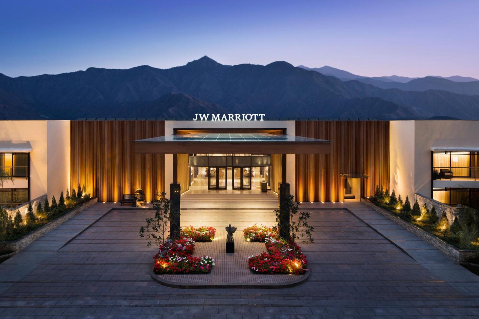 Jw Marriott Mussoorie Walnut Grove Resort & Spa Экстерьер фото